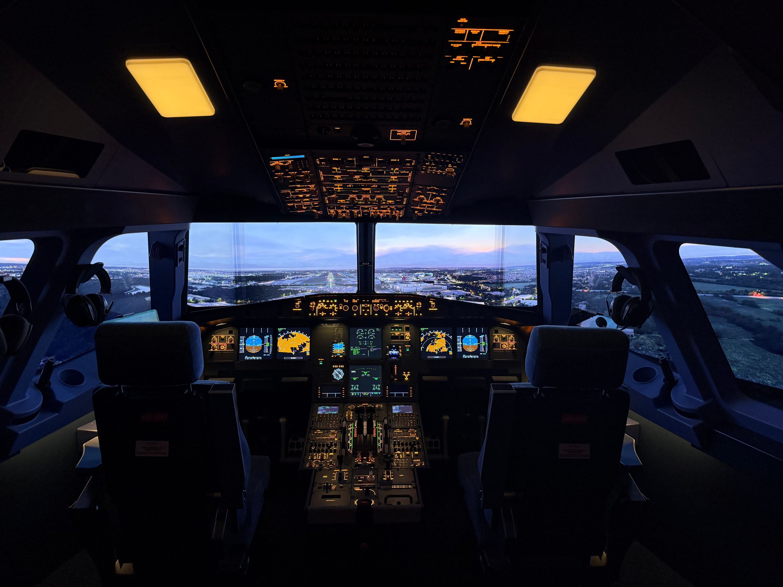 a320 simulator, a320 sim gatwick, a320 sim crawley